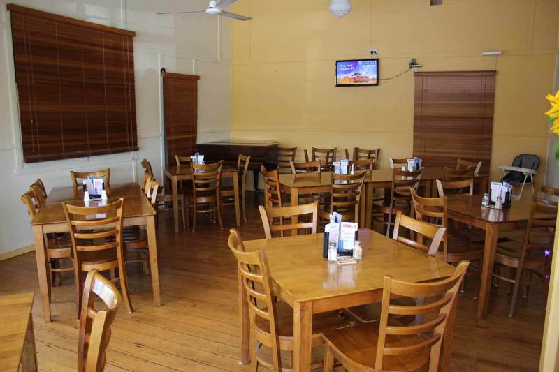 Highway Hotel Bistro Dining