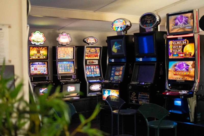 Royal Hotel Motel Hughenden Gaming Room