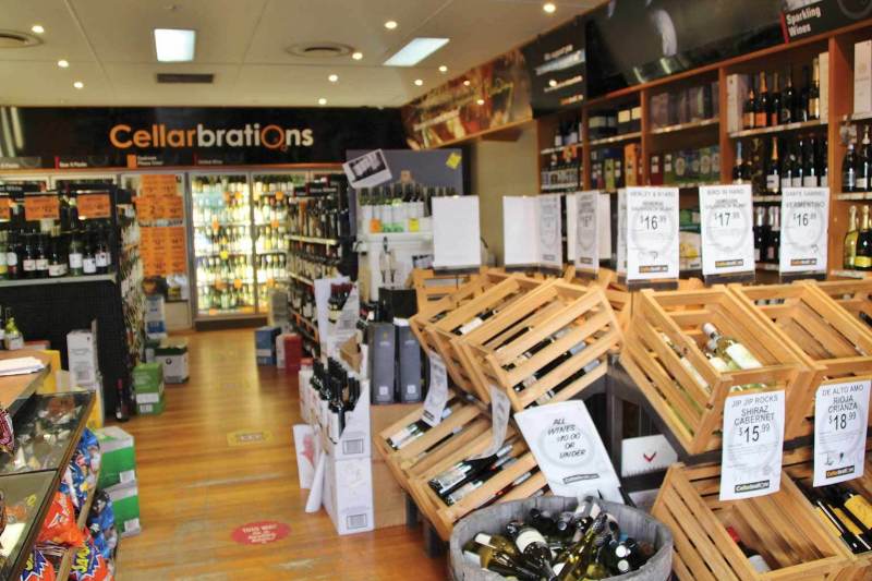 Samford Bottle Shop