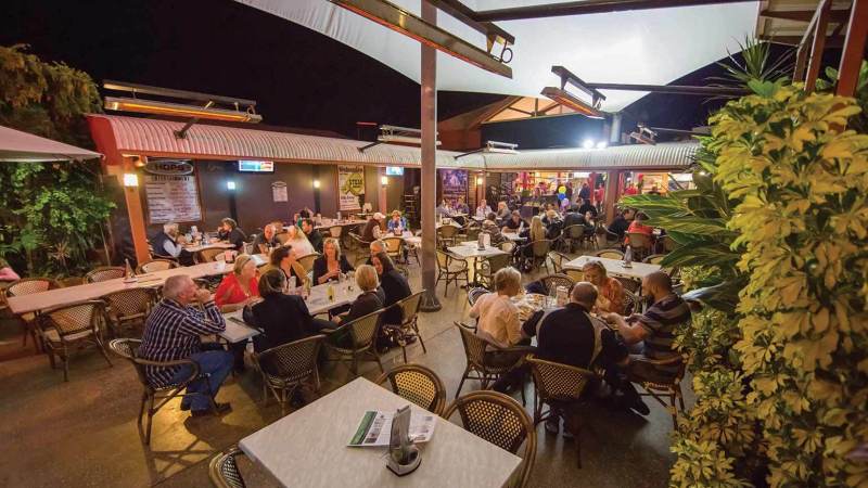 Samford Valley Hotel HOPS Craft Beer and Wine Bar