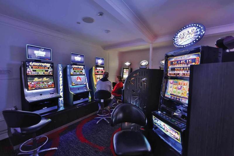 Samford Valley Hotel Pokies