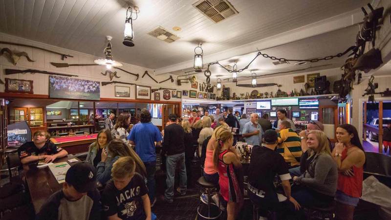 Samford Valley Hotel Public Bar and KENO